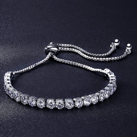 Women's Shiny White Cubic Zirconia Alloy Luxury Adjustable Bracelet